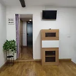 Tribunali street house