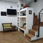 Tribunali street house